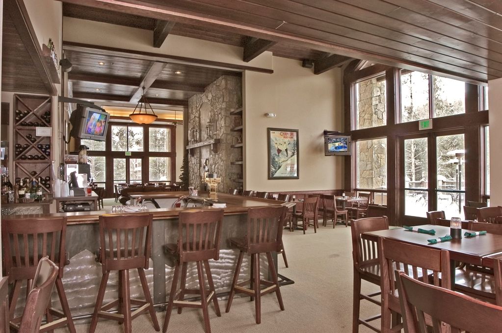 Grand Timber Lodge Breckenridge Restaurant photo